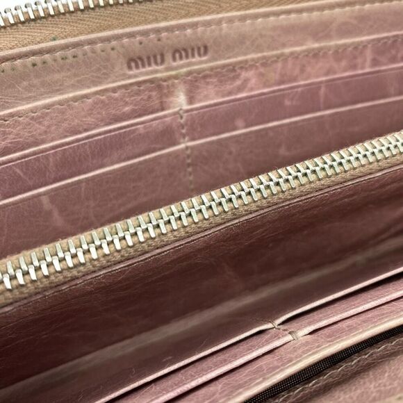 **FLAWS** Authentic Miu Miu by Prada Pink Leather Zip Around Wallet w/ Box - Picture 6 of 11